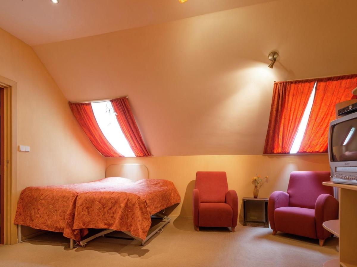Quietly Located Farmhouse With Sauna And Hot Tub Balkbrug Eksteriør bilde